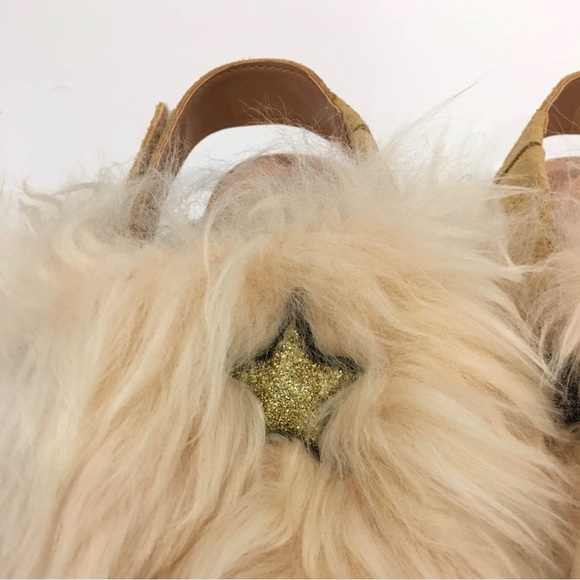 UGG PUNKI FURRY SANDALS -NATURAL FLUFFY SHEEPSKIN -BIG KIDS US 4 -NEW - Picture 8 of 9